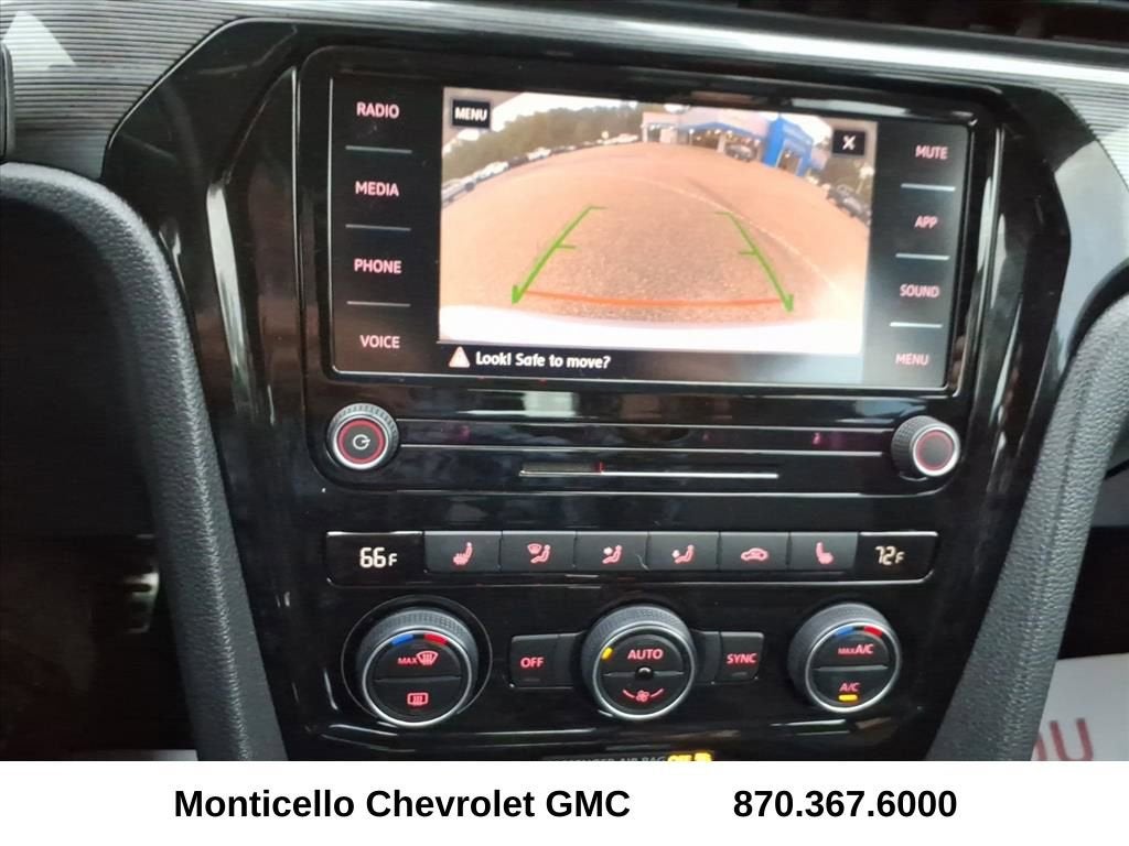 2020 Volkswagen Passat 2.0T R-Line