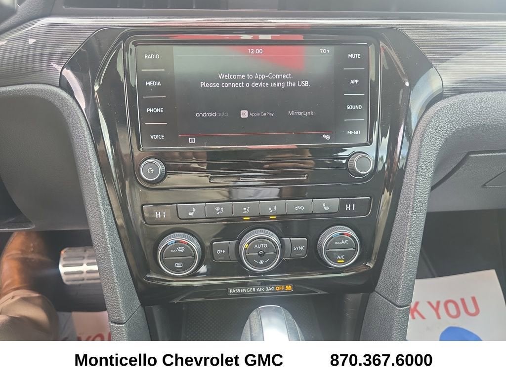 2020 Volkswagen Passat 2.0T R-Line