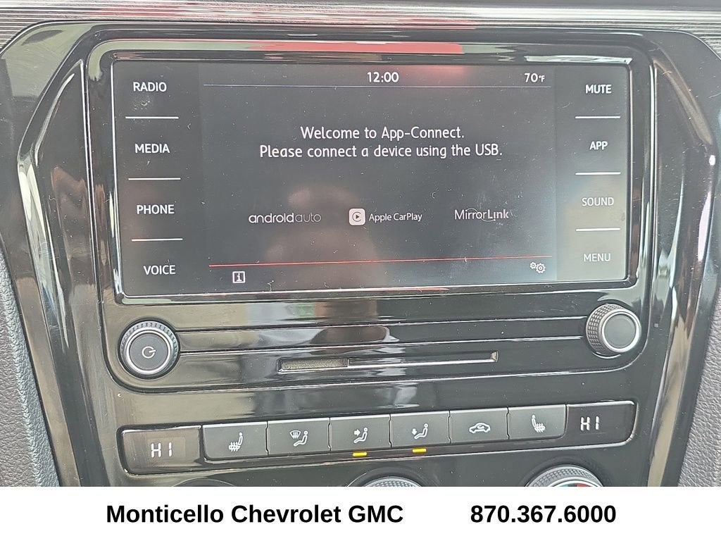 2020 Volkswagen Passat 2.0T R-Line