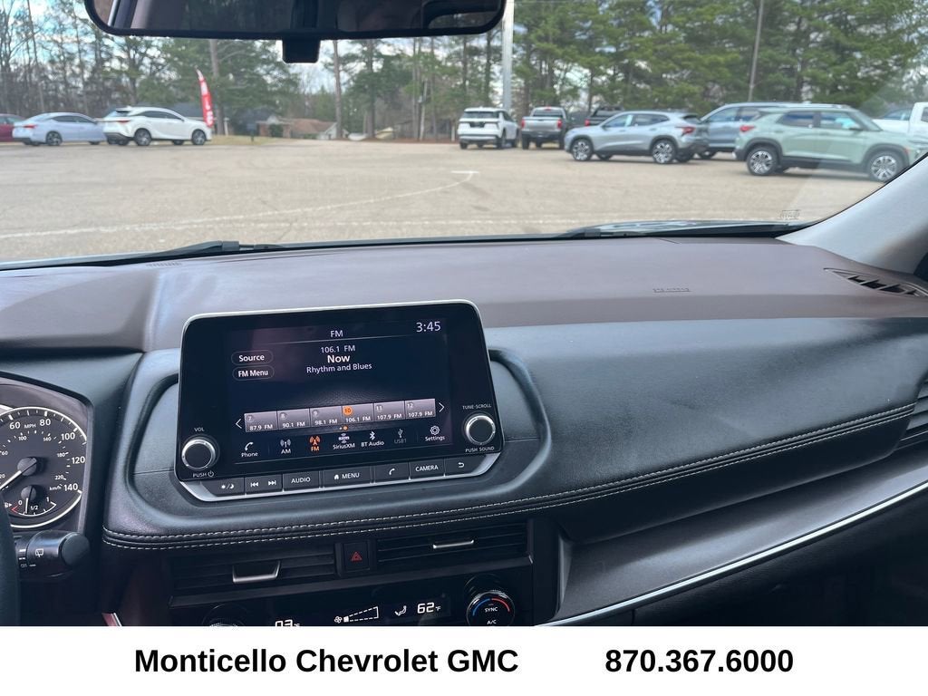 2023 Nissan Rogue SV FWD