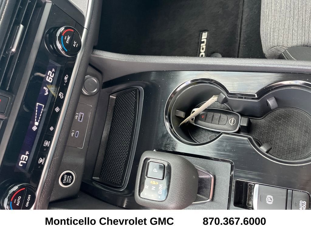 2023 Nissan Rogue SV FWD