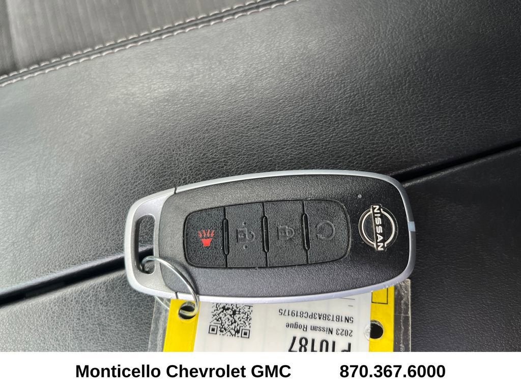 2023 Nissan Rogue SV FWD