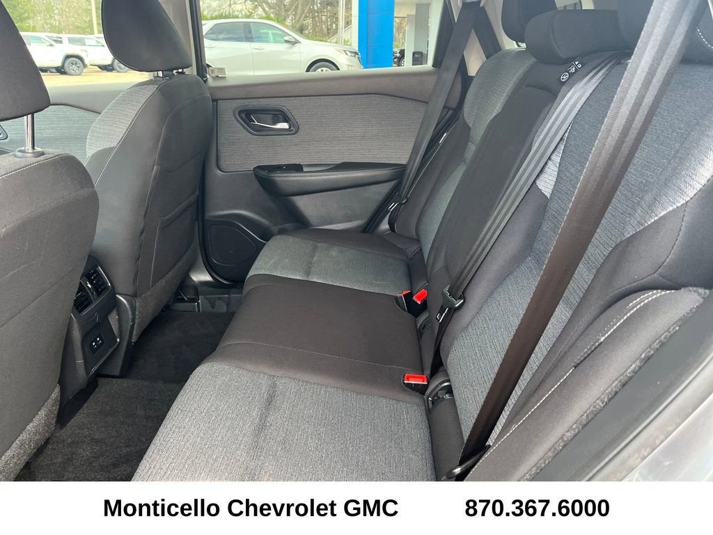 2023 Nissan Rogue SV FWD