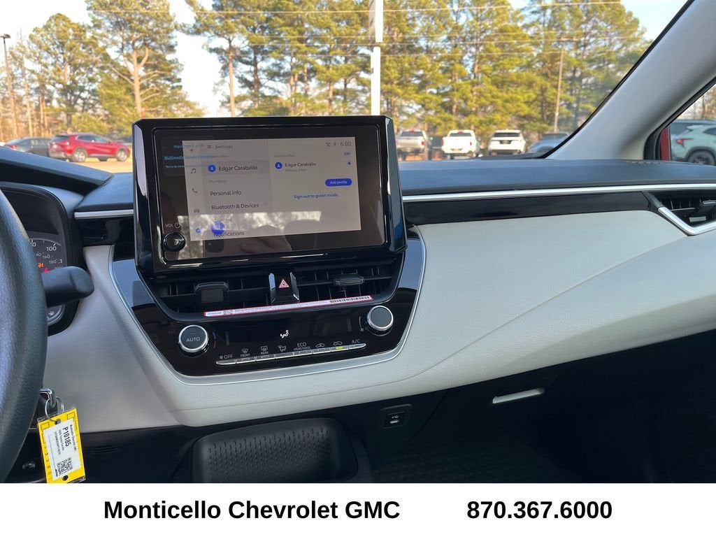 2025 Toyota Corolla LE