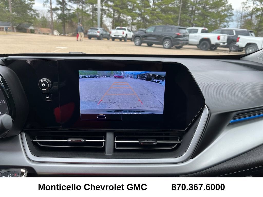 2025 Chevrolet Trax LS