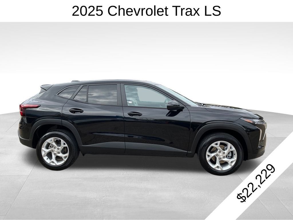 2025 Chevrolet Trax LS