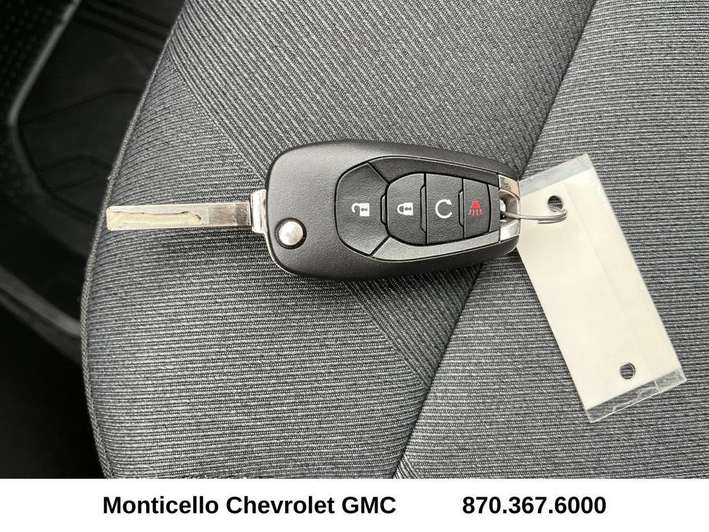 2025 Chevrolet Trax LS