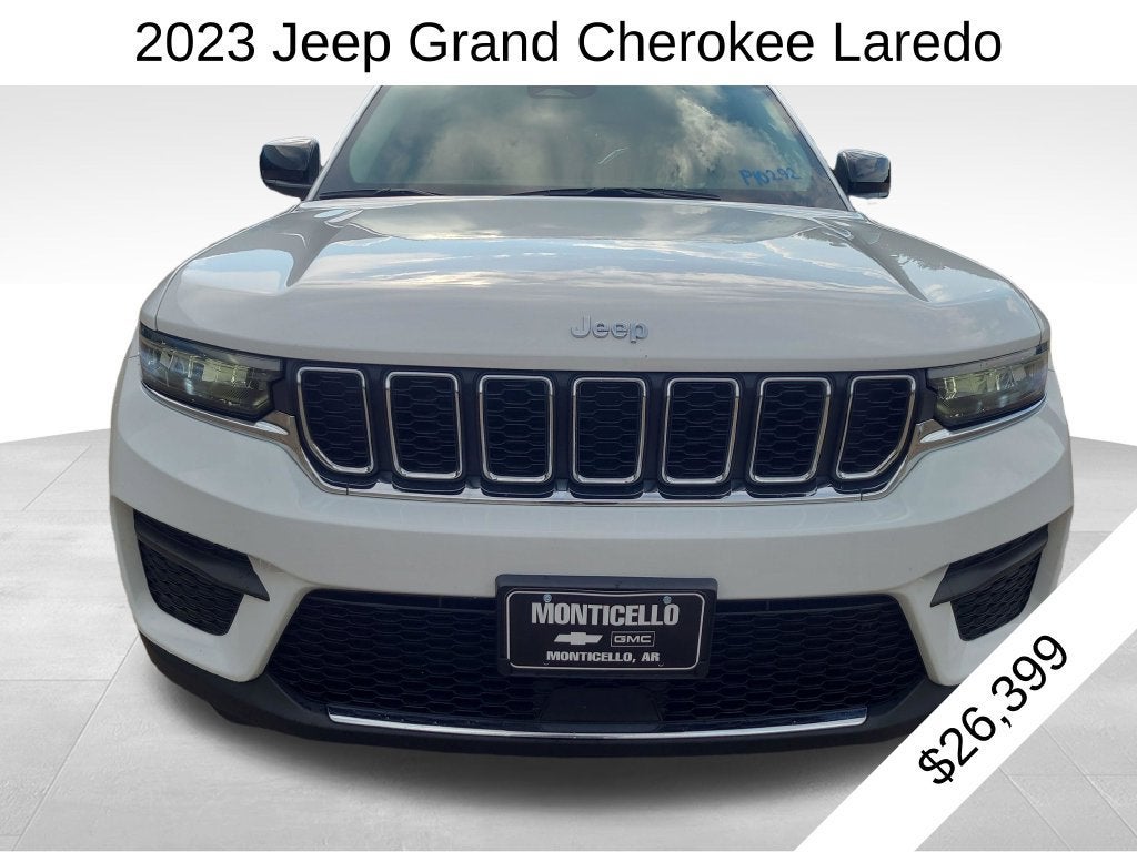 2023 Jeep Grand Cherokee Laredo 4x4