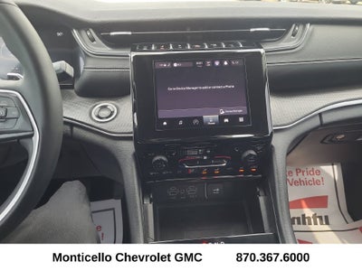 2023 Jeep Grand Cherokee Laredo 4x4