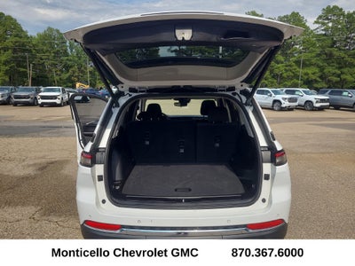 2023 Jeep Grand Cherokee Laredo 4x4