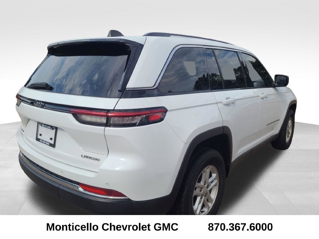 2023 Jeep Grand Cherokee Laredo 4x4