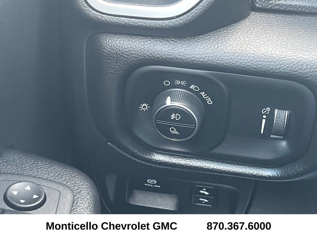 2023 RAM 1500 Lone Star Crew Cab 4x4 5'7" Box