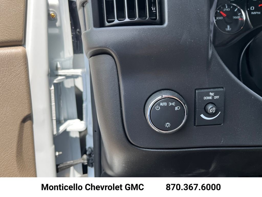 2026 Chevrolet Express Cargo WT
