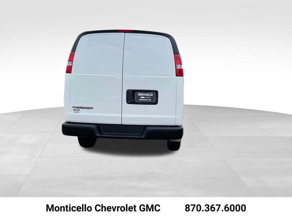 2026 Chevrolet Express Cargo WT