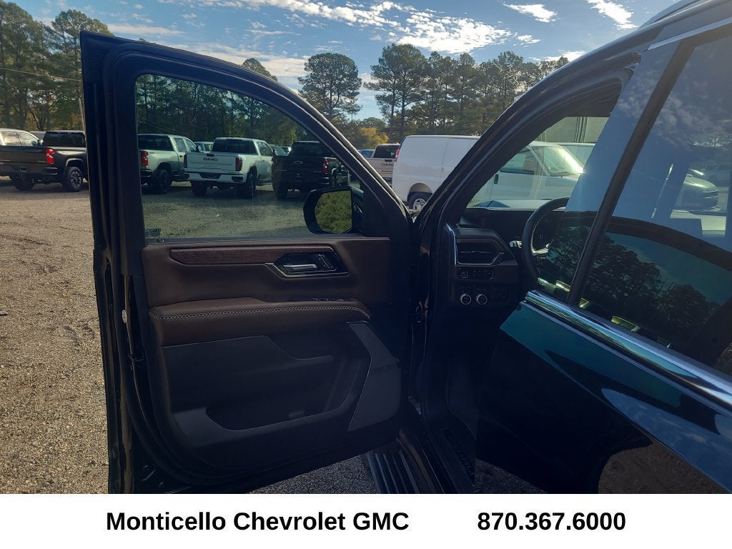 2025 GMC Yukon Denali Ultimate