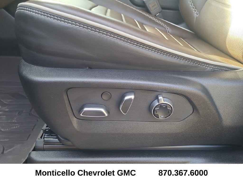 2025 GMC Yukon Denali Ultimate