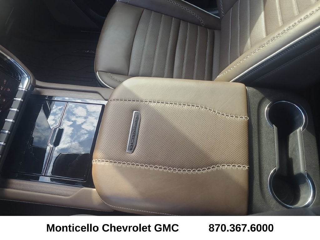2025 GMC Yukon Denali Ultimate
