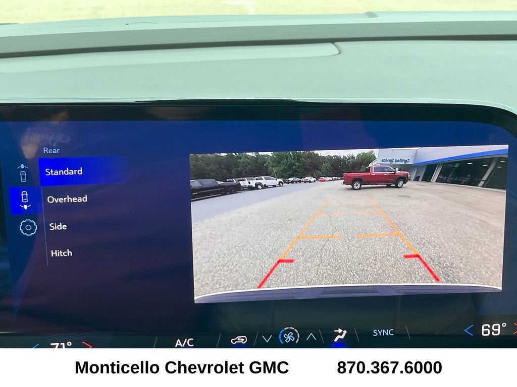 2025 Chevrolet Suburban LS