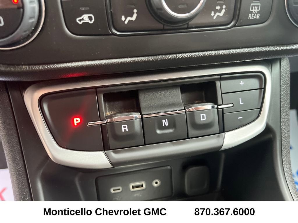 2024 GMC Terrain SLE