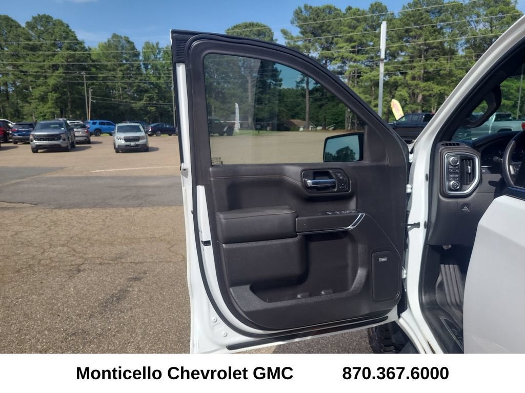 2022 GMC Sierra 1500 Limited AT4