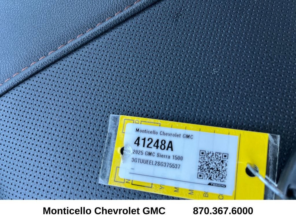 2025 GMC Sierra 1500 AT4