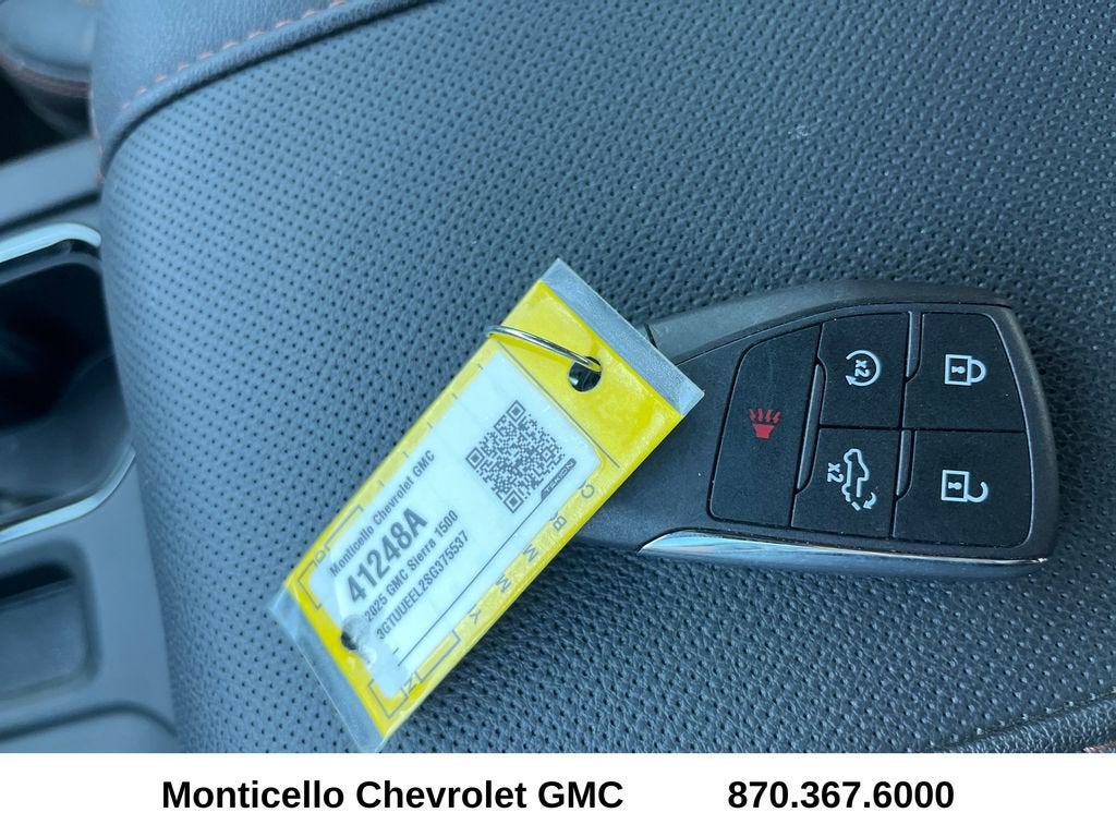 2025 GMC Sierra 1500 AT4