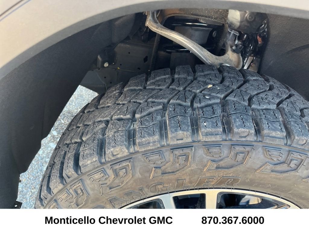 2025 GMC Sierra 1500 AT4