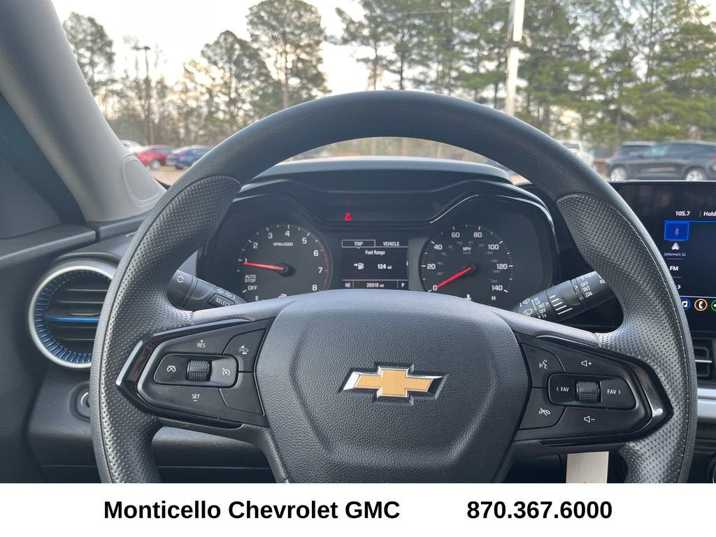 2025 Chevrolet Trax LS