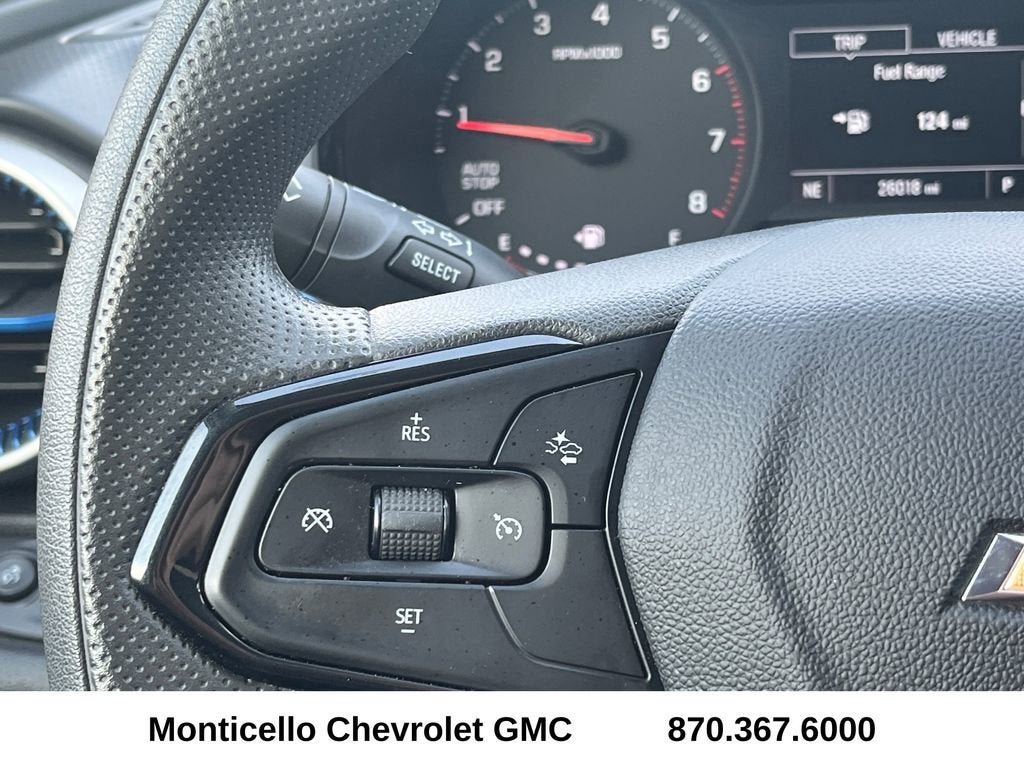 2025 Chevrolet Trax LS