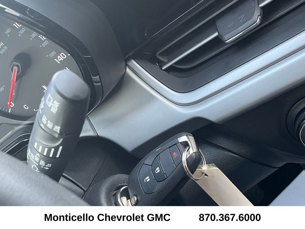 2025 Chevrolet Trax LS