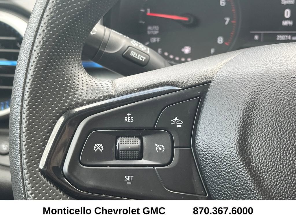 2025 Chevrolet Trax LS