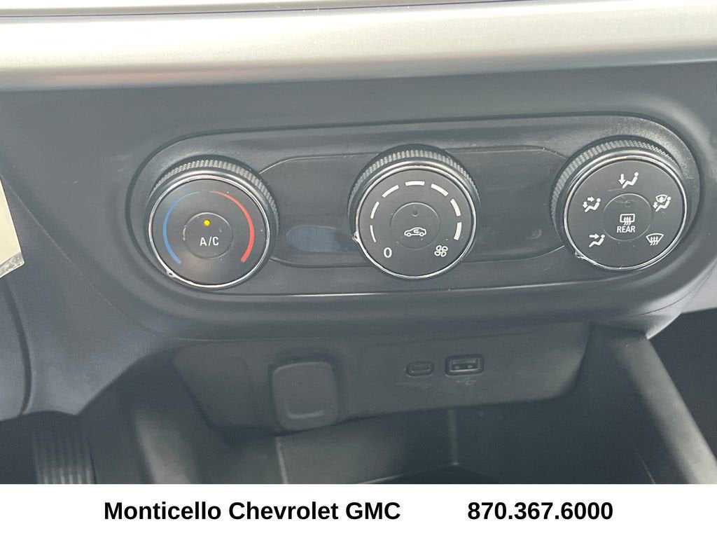 2025 Chevrolet Trax LS