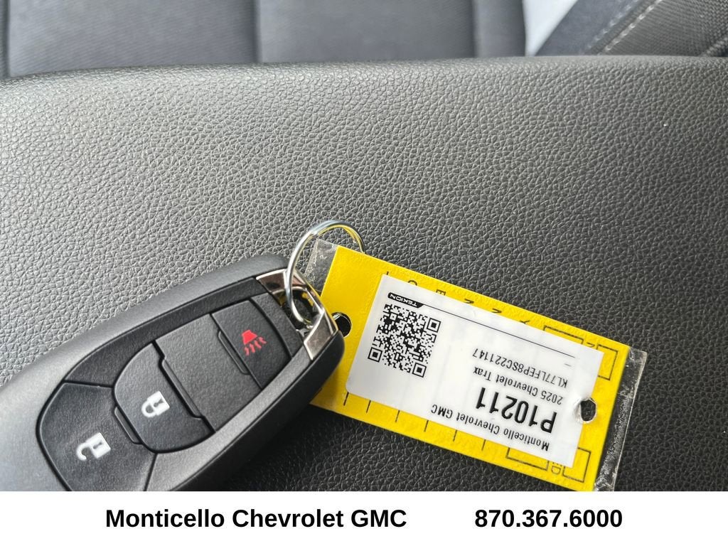 2025 Chevrolet Trax LS