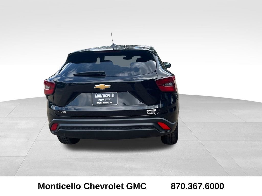 2025 Chevrolet Trax LS